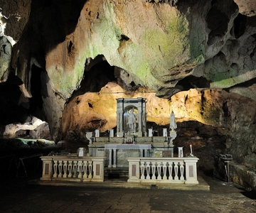 Apulia: Monte Sant'Angelo Tour with Guide
