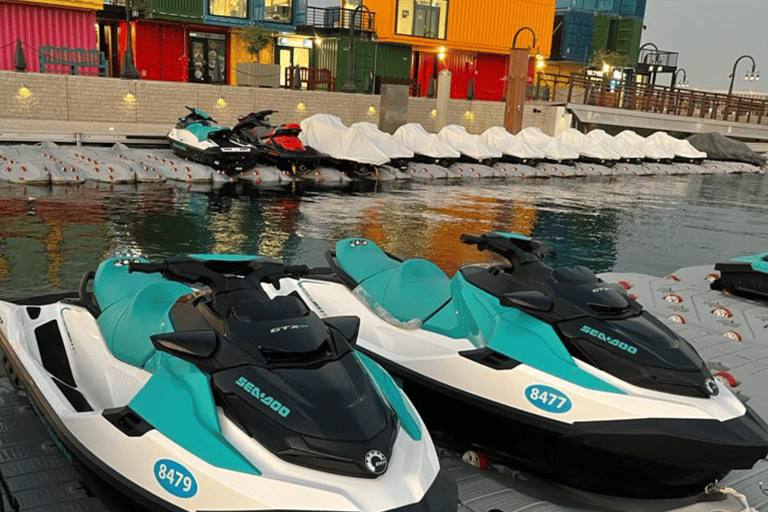 Doha, Katar. alter Hafen von Doha &quot;Jetski und Jetbootverleih&quot;.