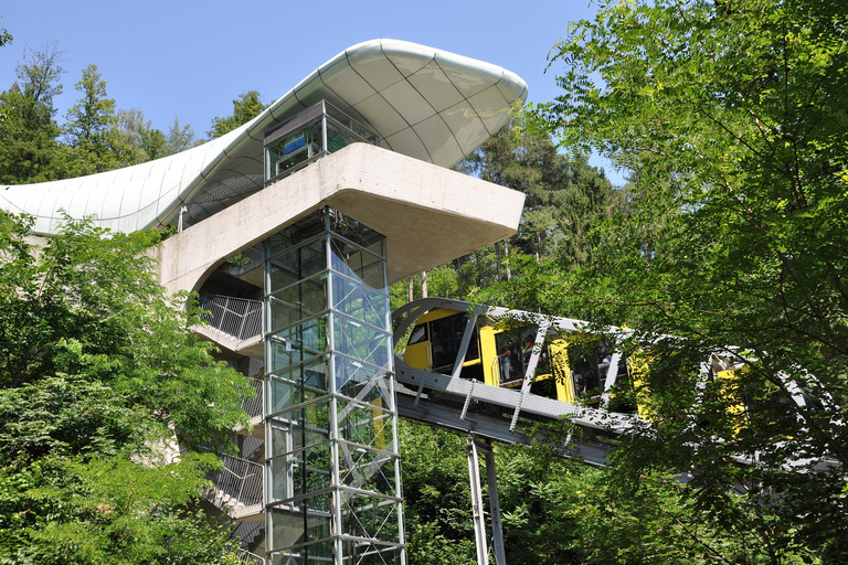 Kombientré till Alpine Zoo och HungerburgKombibiljett till Alpine Zoo och Hungerburg