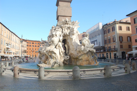 Rome: visite à pied des places romaines privées et des fontainesVisite du matin