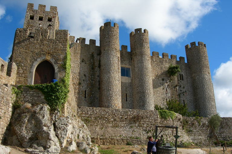 De Lisbonne: visite privée de Fatima, Batalha, Nazare et ObidosVisite privée de Fatima, Batalha, Nazare et Obidos au départ de Lisbonne