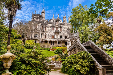 Lisbona: Sintra, Quinta da Regaleira, Cabo da Roca e CascaisTour privato con servizio di prelievo in hotel