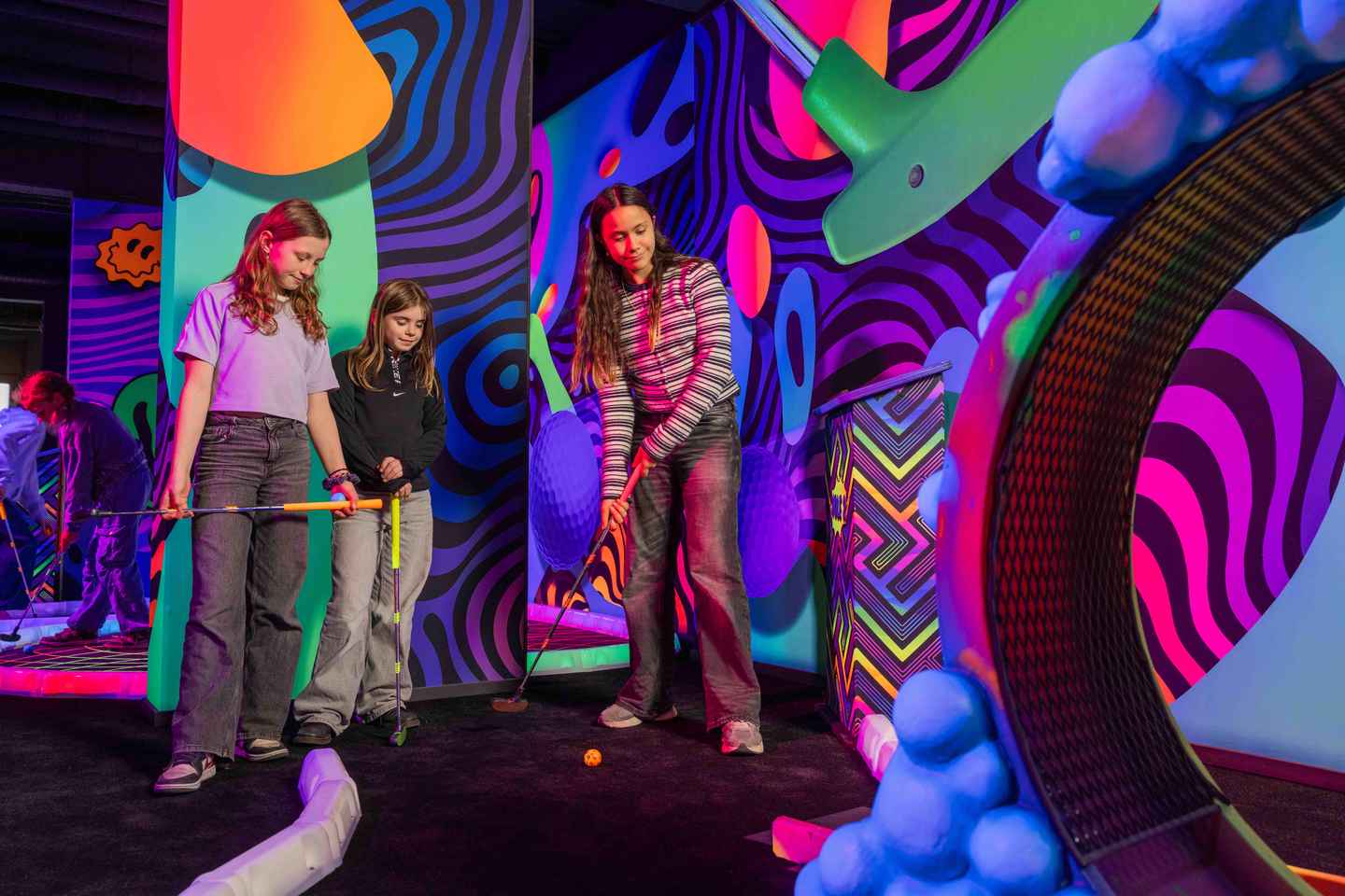 Schiedam: Glow in the Dark Minigolf - Schiedam: Glow in the Dark Minigolf