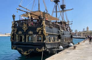 Monastir: Piraten-Bootstour mit Live-Show & Mittagessen