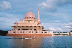 Kuala Lumpur: Putrajaya Tour com o tradicional cruzeiro de barco