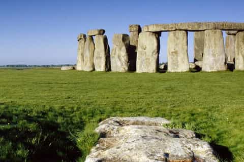 From London: Stonehenge, Windsor & Bath Small Group Day Tour