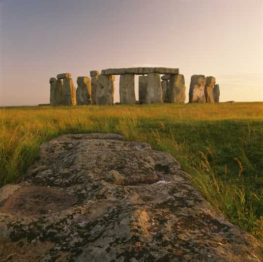 London: Stonehenge, Glastonbury & Avebury Small Group Tour