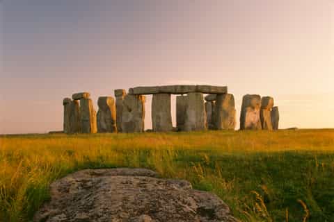 London: Stonehenge, Bath, Lacock, & Avebury Small Group Tour