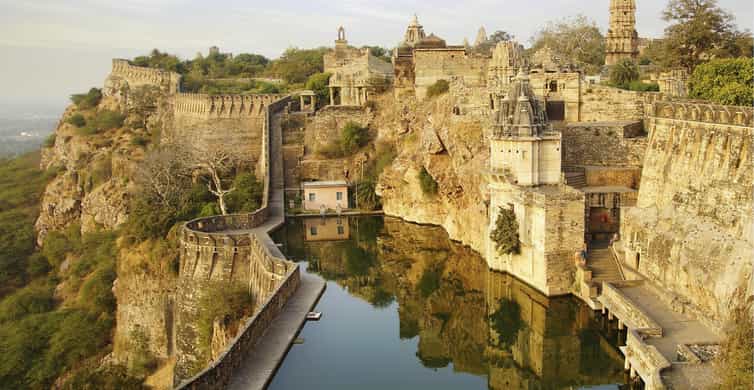 Die BESTEN Sehenswürdigkeiten und Aktivitäten 2024