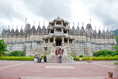 Kumbhalgarh och Ranakpur: Privat dagsutflykt från Udaipur