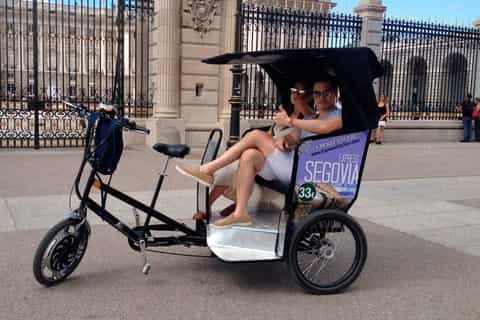 Madrid: Pedicab Tour of Historical Landmarks