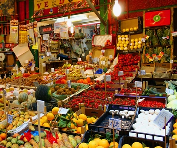 Markets and Monuments City Center Walking Tour