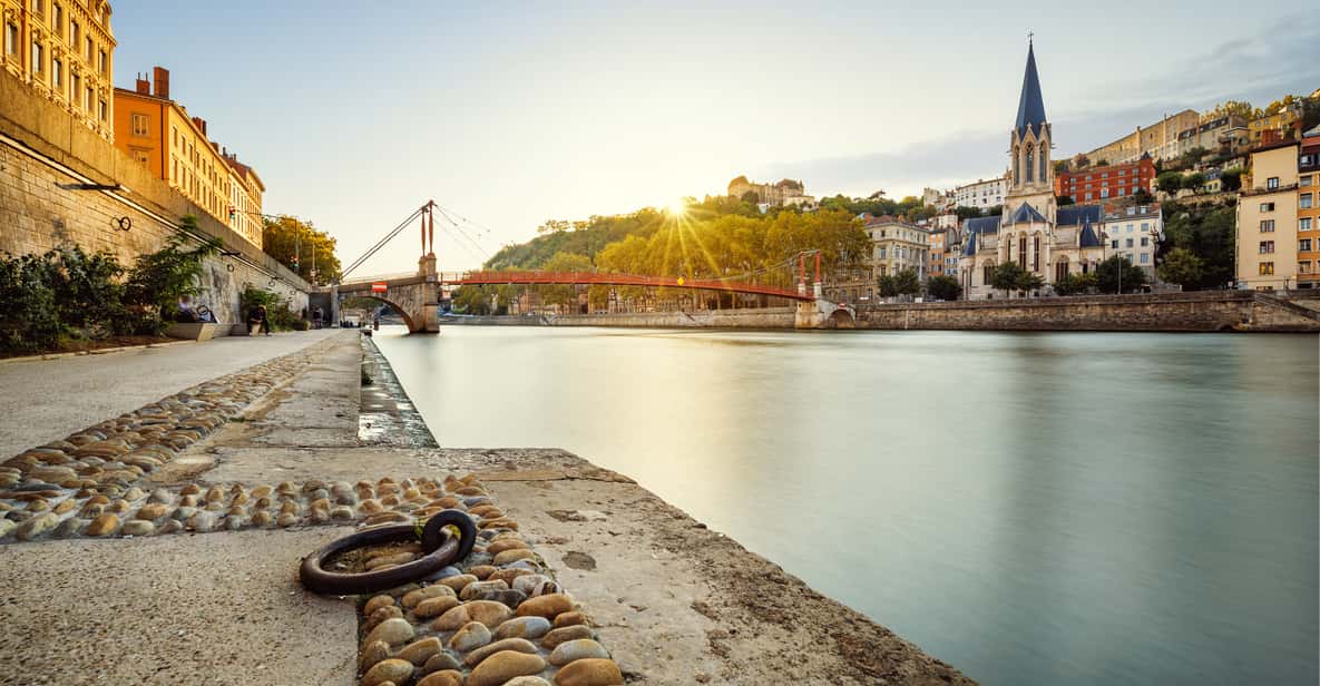 Lyon: Guided Sightseeing Cruise