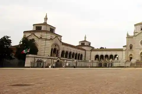 Visita guiada ao Cemitério Monumental de Milão
