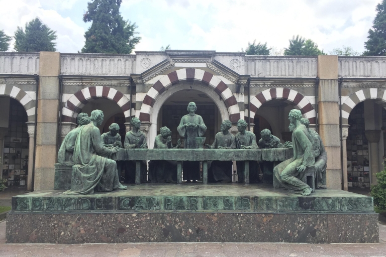 La experiencia guiada del cementerio monumental de MilánTour privado