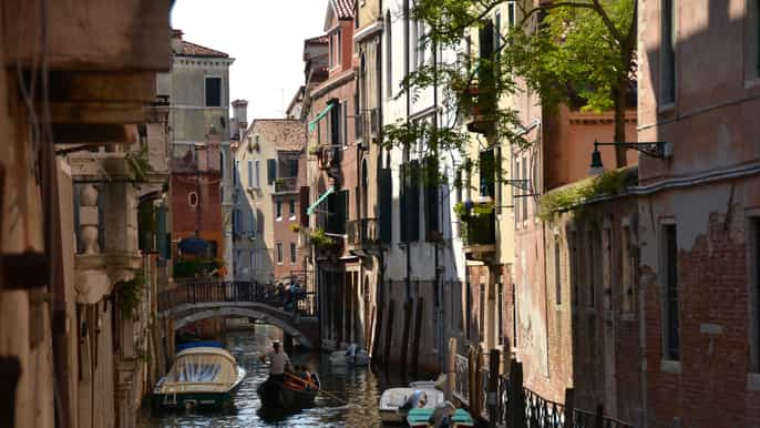 the city discovery game the alternative tour of venice
