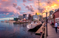 Halifax, Peggy's Cove Small Group Night Tour with Dinner - Hizvo