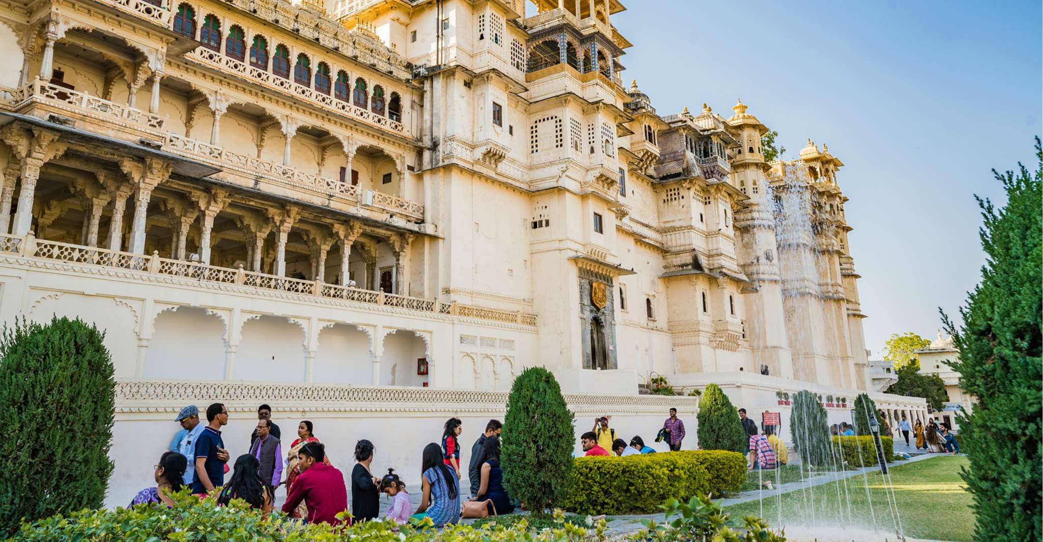 Udaipur, Full Day Private City Tour with Optional Boat Ride - Housity