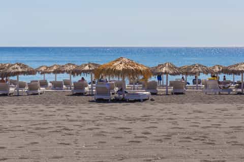 Archaeological Bus Tour To Akrotiri Excavations & Red Beach