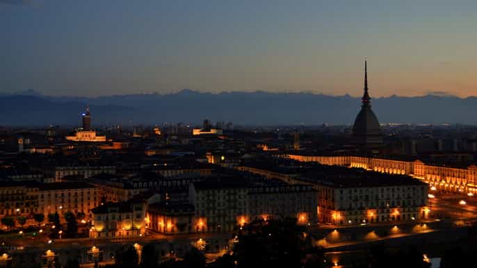 turin by night walking tour with a local vermouth tasting