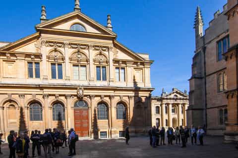 Oxford: University and City Walking Tour with Alumni Guide