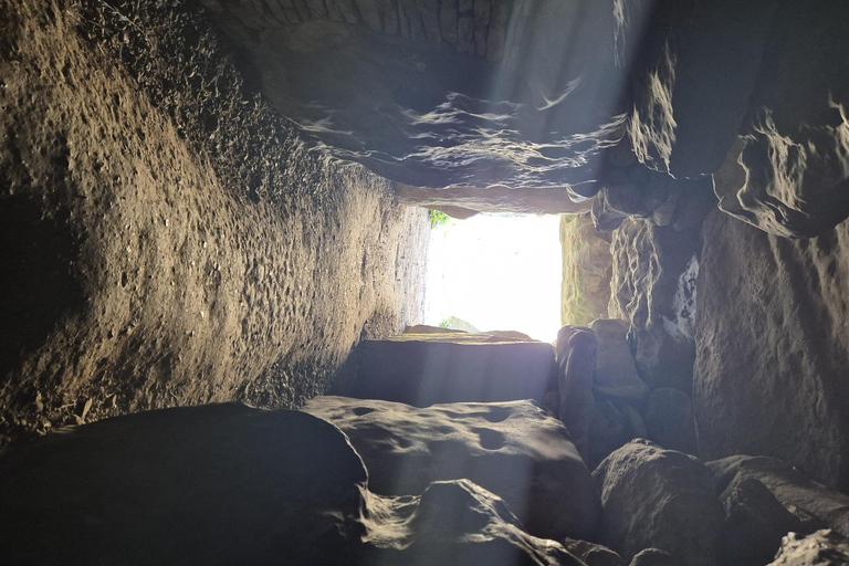 Stonehenge & Sacred Land Guided Driving Tour Per person