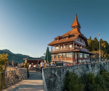 From Geneva: Full-Day Trip to Interlaken