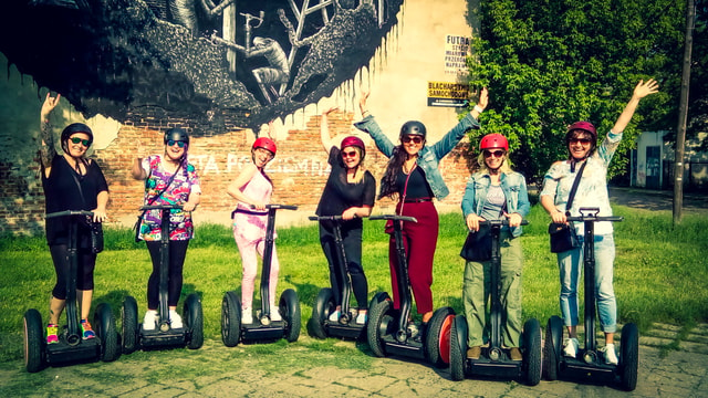 Warsaw: 2-Hour Guided Segway Tour