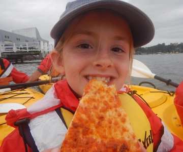 Pizza Paddle - Dinner Kayak Tour in Batemans Bay