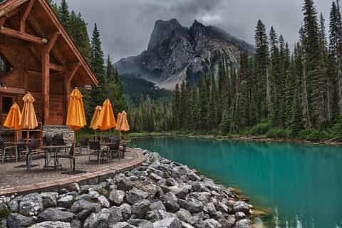 Rocky Mountains: 7-Day Western Canada Tour