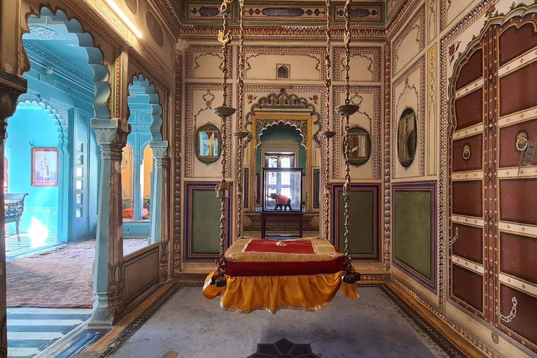 Udaipur Hele of halve dag stadsrondleiding met gidsGids met trefpunt