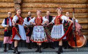From Krakow: Polish Folk Show with All-You-Can-Eat Dinner