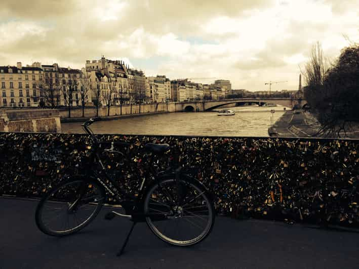 Paris NotreDame Leihfahrrad für den ganzen Tag