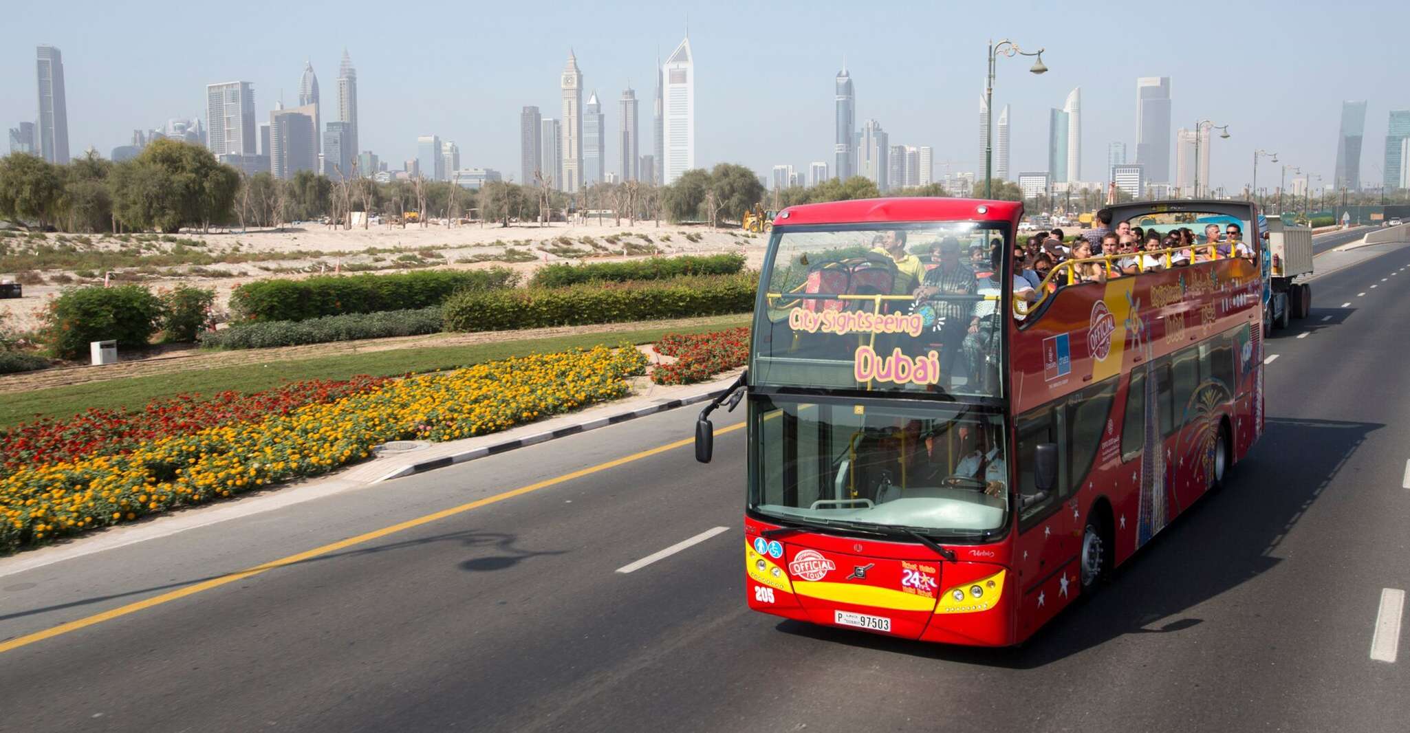 Dubai HopOn HopOff Bus Tour and Dhow Cruise TourMega