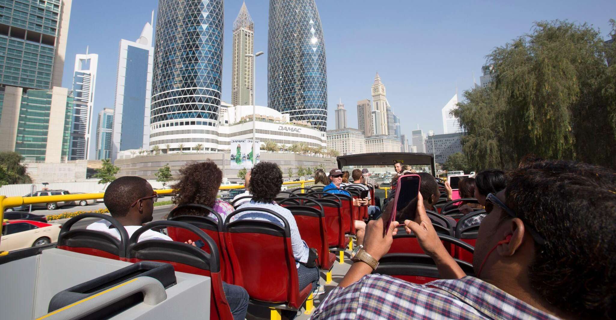 Dubai HopOn HopOff Bus Tour and Dhow Cruise TourMega