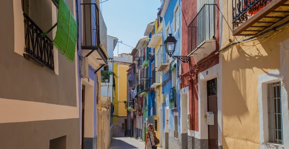 Tour durch die charmanten Dörfer von Alicante: Villajoyosa und Altea