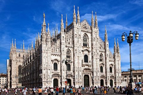 Milan: 3-Hour Sightseeing Tour with Duomo and La Scala Entry