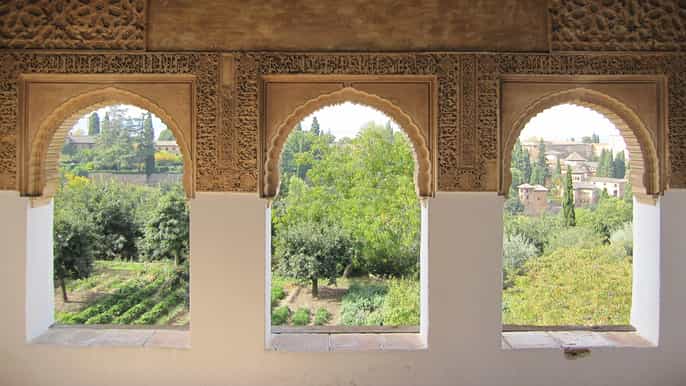 alhambra private tour for up to 10 people