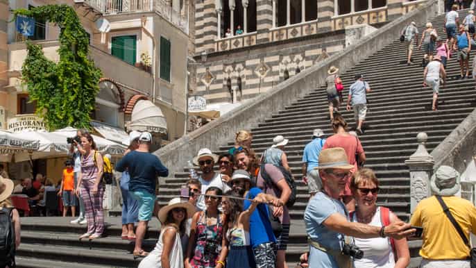private day tour along the amalfi coast