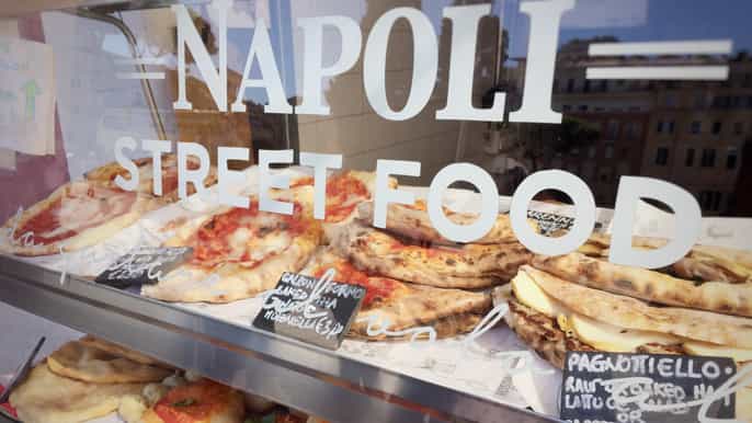 food tour in naples with a local expert guide