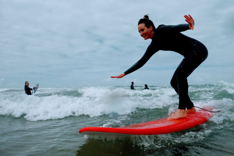 Lissabon: surfervaring8 uur durend surfavontuur Costa da Caparica