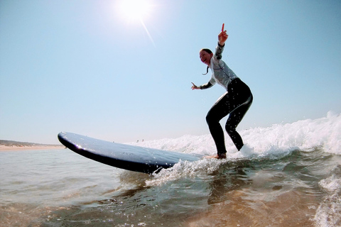 Sesiones de surf en LisboaAventura de surf en Costa da Caparica, 4 horas