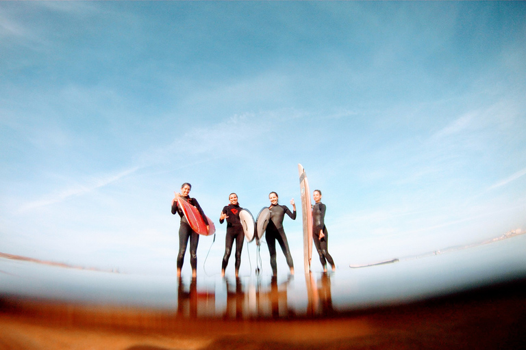 Lissabon: surfervaring8 uur durend surfavontuur Costa da Caparica