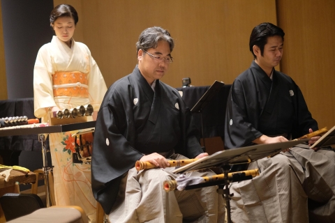 Pokaz tradycyjnej muzyki japońskiej w Tokio