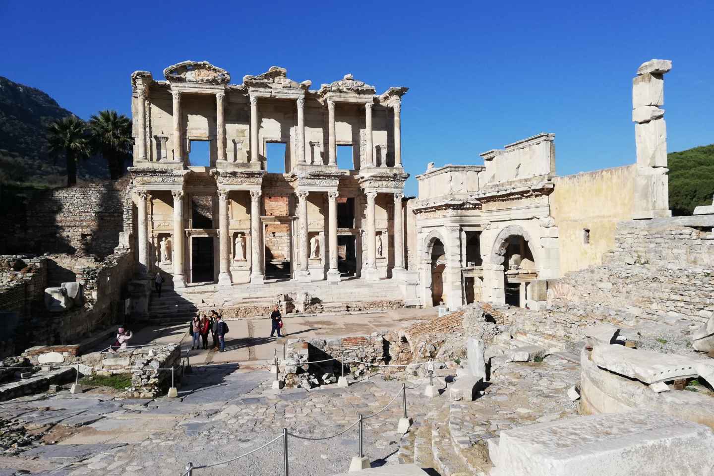 Kusadasi: Ephesos, Haus Maria & Artemis-Tempel Gruppentour