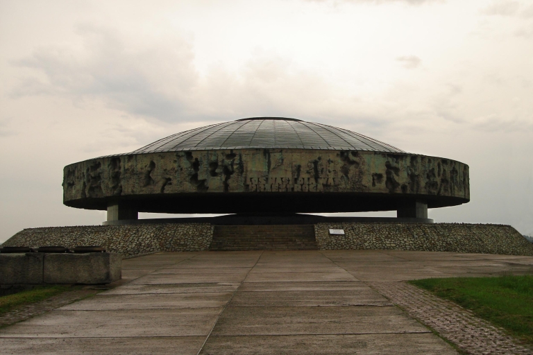 Warschau: Private Führung durch das Majdanek KonzentrationslagerPrivate geführte Tour zu Majdanek und Lublin Sightseeing - 12 Uhr