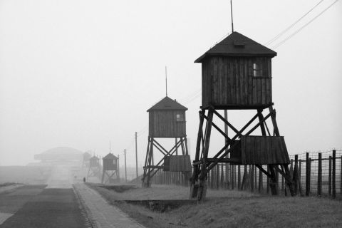 Viaje de un día en coche de Varsovia al campo de concentración de Majdanek