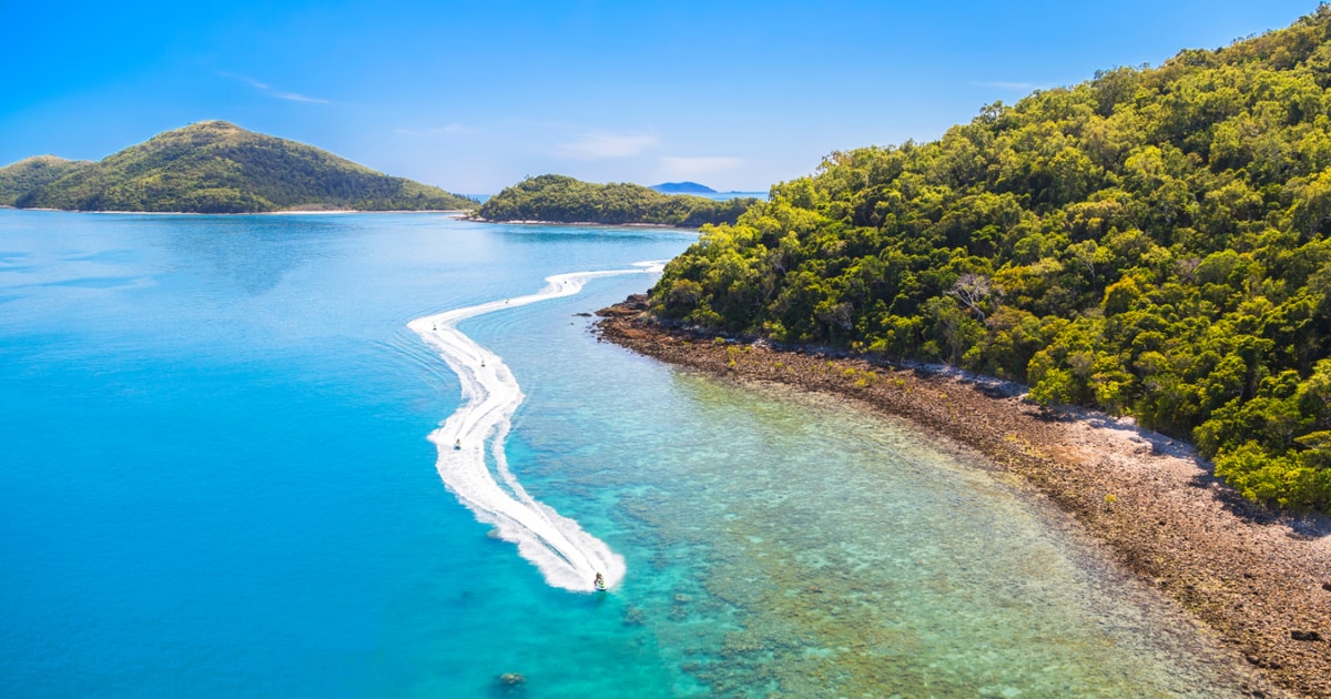 whitsunday tour from airlie beach