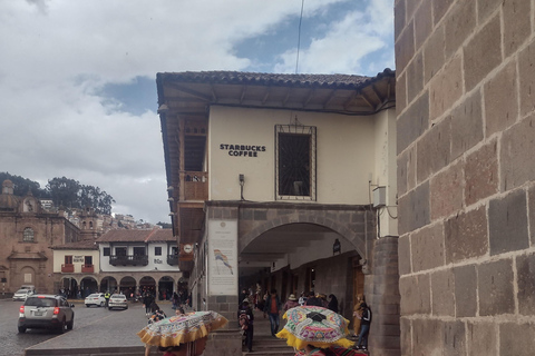 Historical walking tour Cusco: Best sites of Cusco downtown.