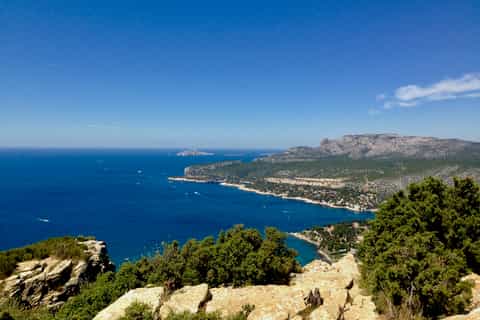from aixenprovence small group halfday tour to cassis